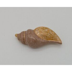 vintage shell brooch pin enamel w/gold tone metal